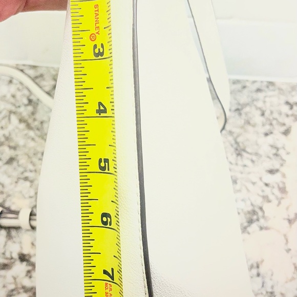 Chaps Cream White Shoulder Bag with Elegant Design, Summer, Feminine Bag! - Picture 8 of 12